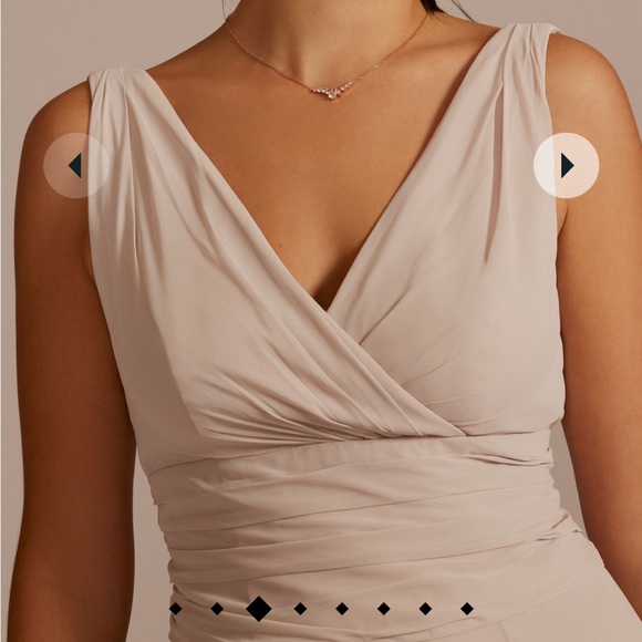 DAVID’S Bridal long chiffon surplice tank bridesmaid dress in Apple (red) Size 8 - Picture 3 of 5